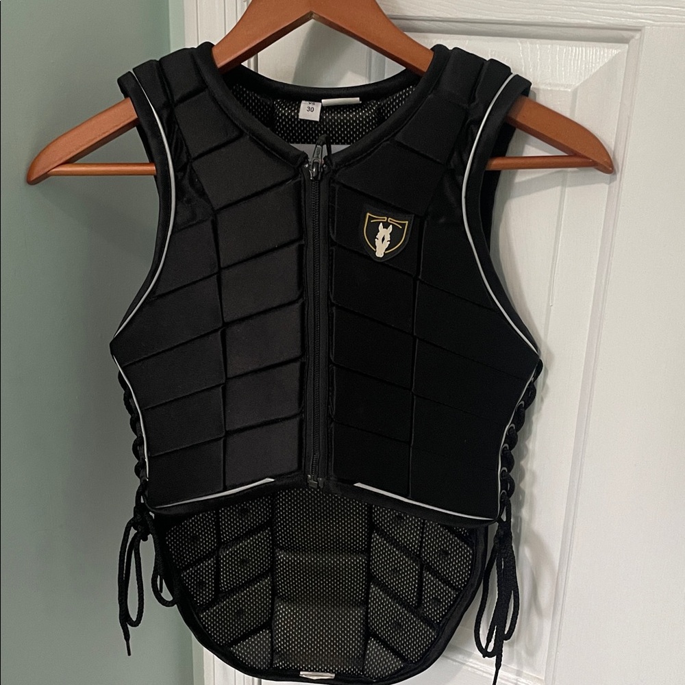 Black Tipperary Body Protector